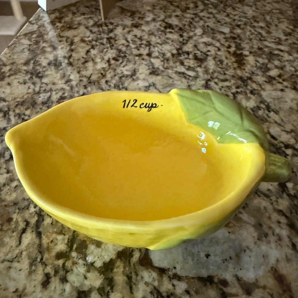 Lemon Shaped Ceramic Measuring Cups - Picture 3 of 6